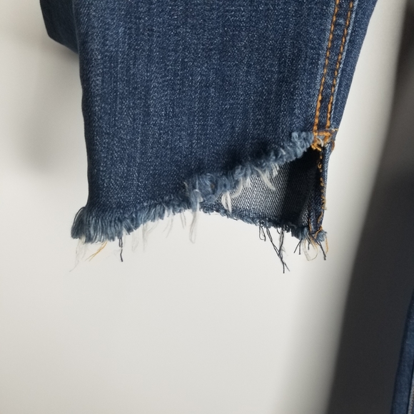 Stitch Fix ID:23 Distressed Step Hem Skinny Jeans - Picture 13 of 15